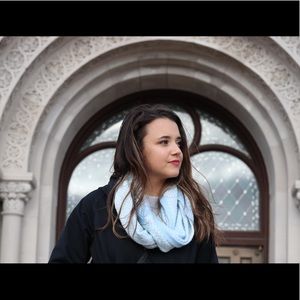 Meet your Posher, Veronica